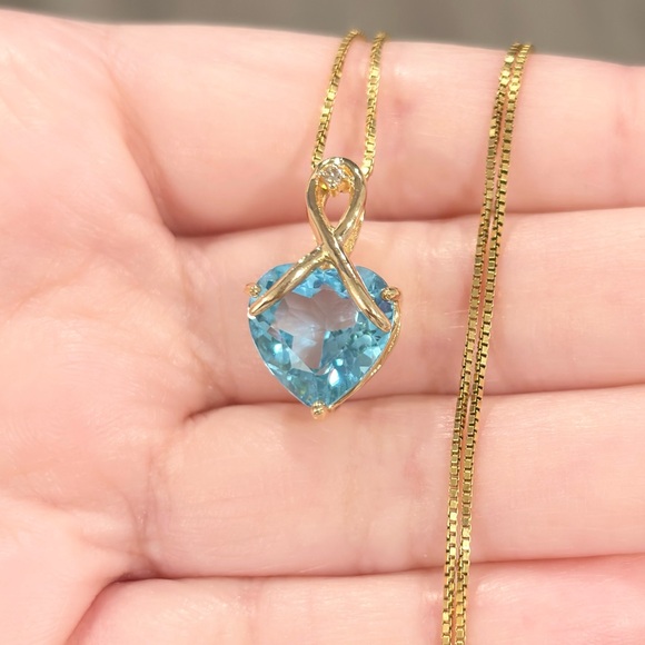14K Gold Swiss Blue Topaz Heart Pendant: Diamond Accent Filigree - Picture 6 of 12